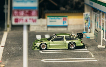 CHANCE AT CHASE - Tarmac Works TW Toyota Sprinter Trueno AE86 Widebody Kit Green